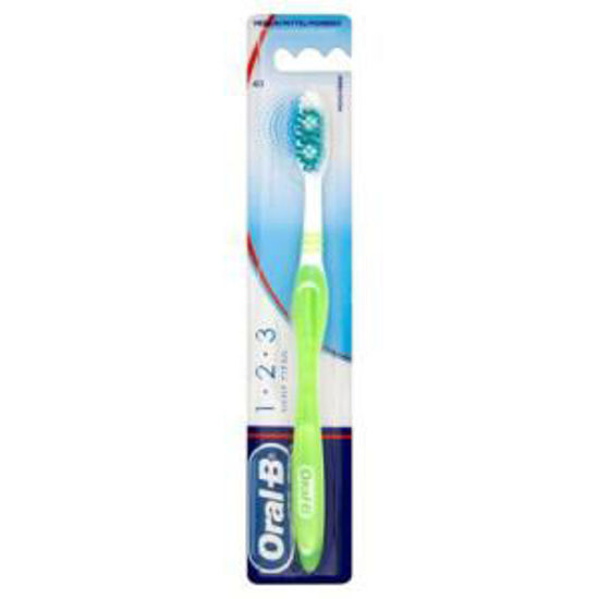 Immagine di ORAL-B SPAZZOLINO SHINY CLEAN ROBIN HOOD MEDIO